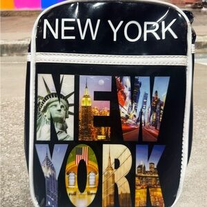 Black and White New York Messenger Bag